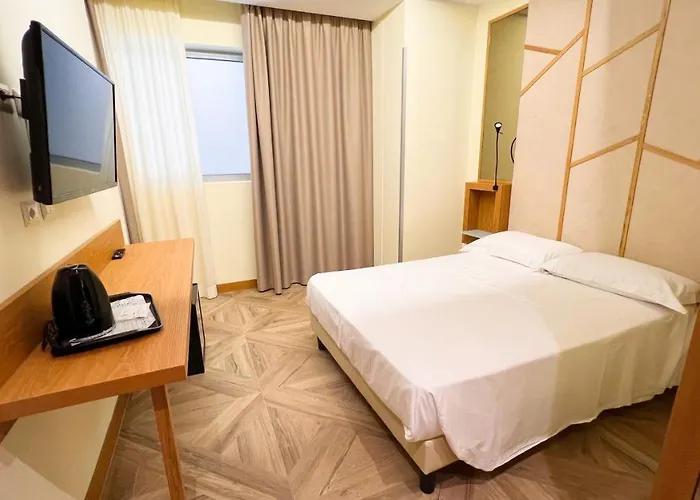 Sea Palace Szálloda