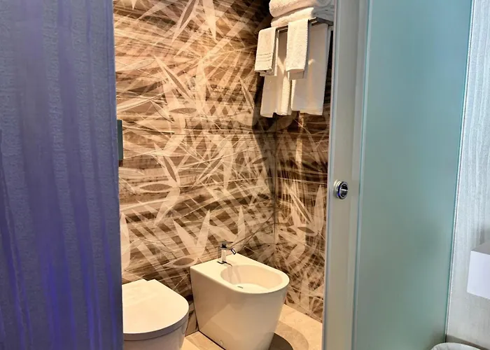 Sea Palace Szálloda